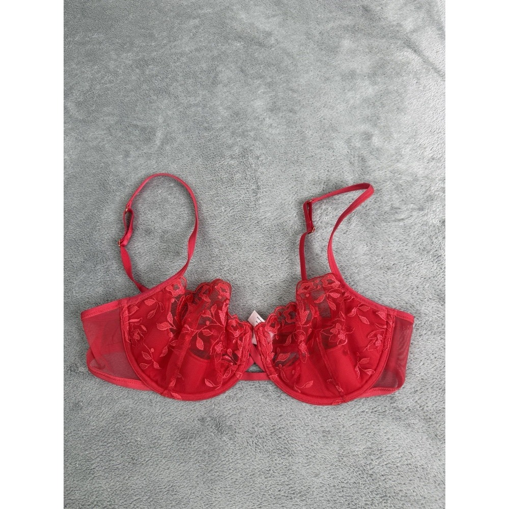 Vintage Y2K Victoria's Secret Very Sexy Bra Women's Size 36C Red Lace